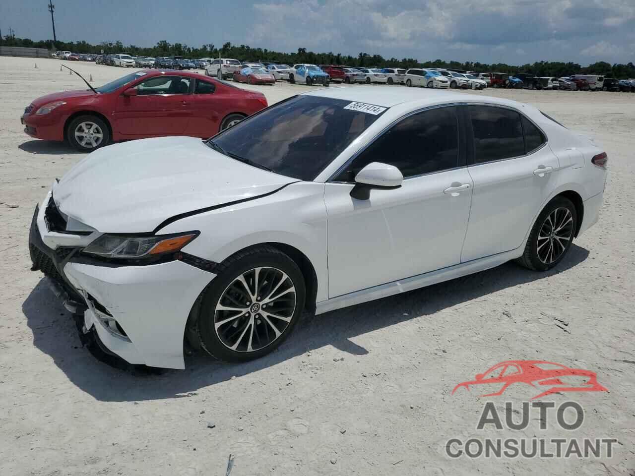 TOYOTA CAMRY 2018 - 4T1B11HK9JU663431