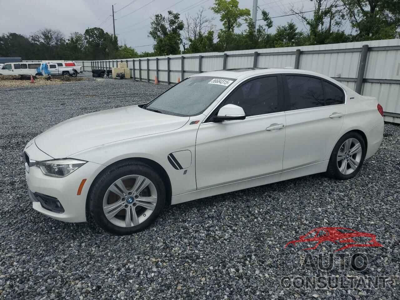 BMW 3 SERIES 2018 - WBA8E1C54JA167519