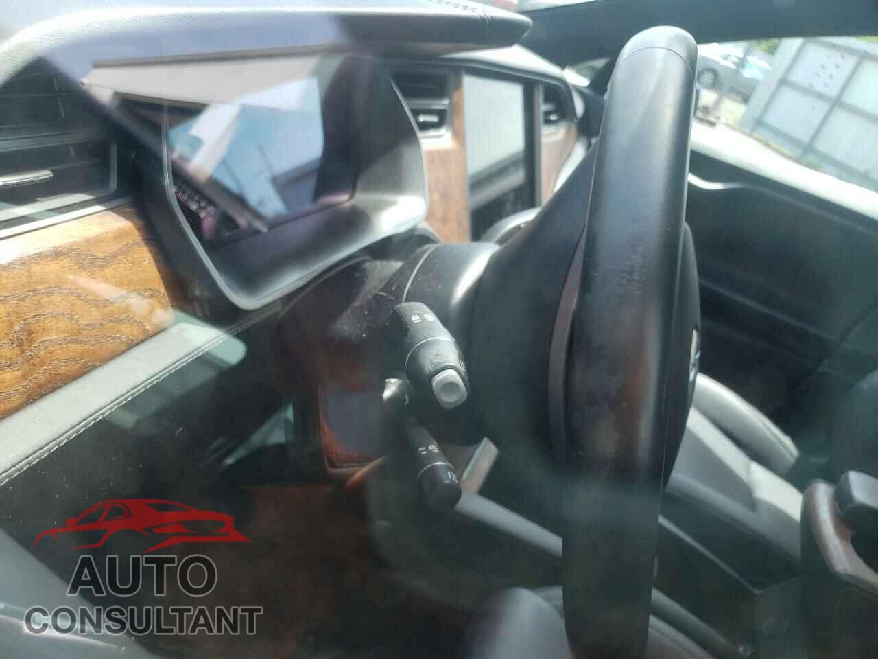 TESLA MODEL S 2020 - 5YJSA1E28LF412484
