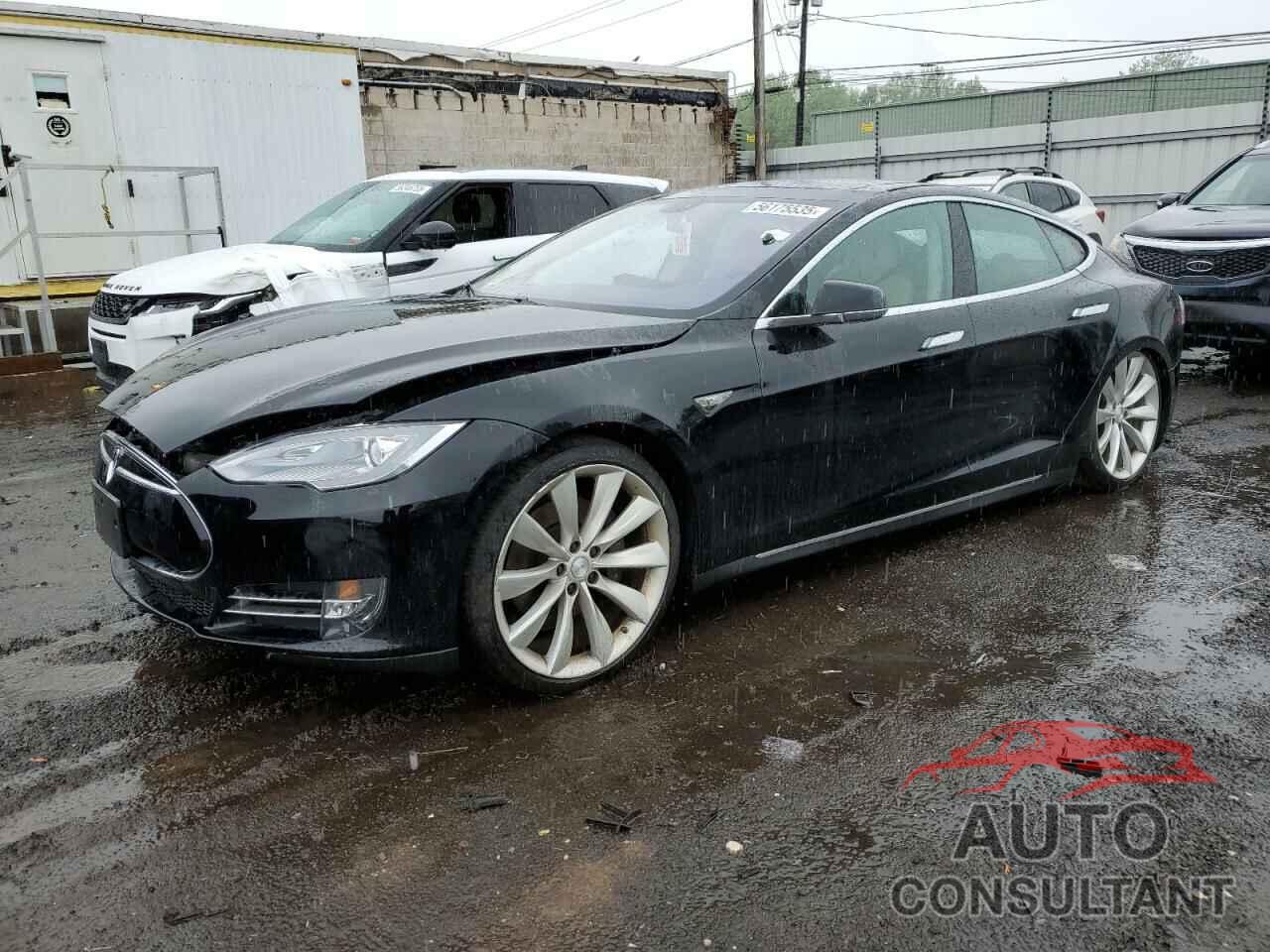 TESLA MODEL S 2013 - 5YJSA1CN7DFP06277