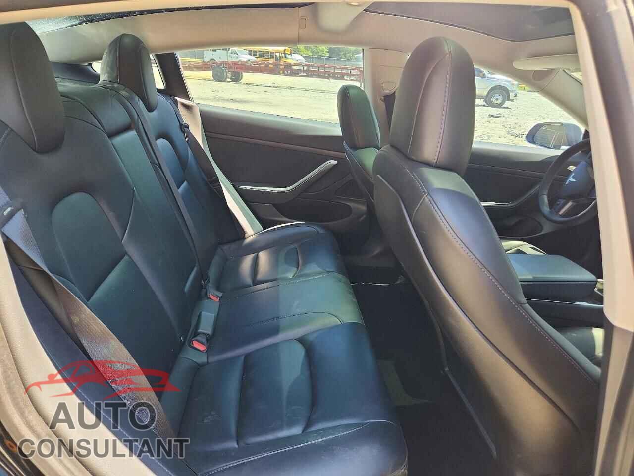TESLA MODEL 3 2020 - 5YJ3E1EA2LF590813