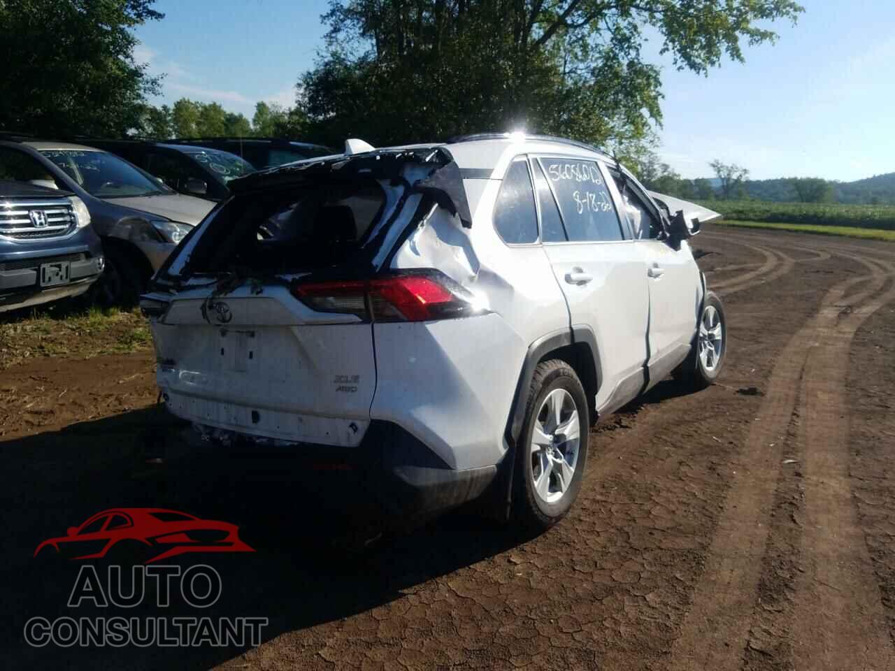 TOYOTA RAV4 2019 - JTMP1RFV5KD020811