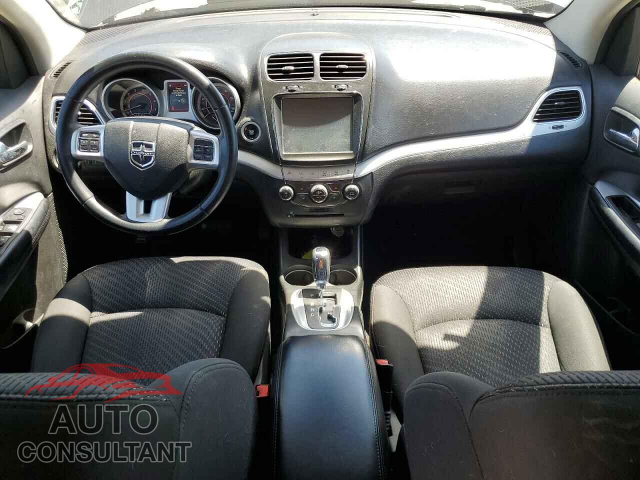 DODGE JOURNEY 2017 - 3C4PDCBB6HT677829