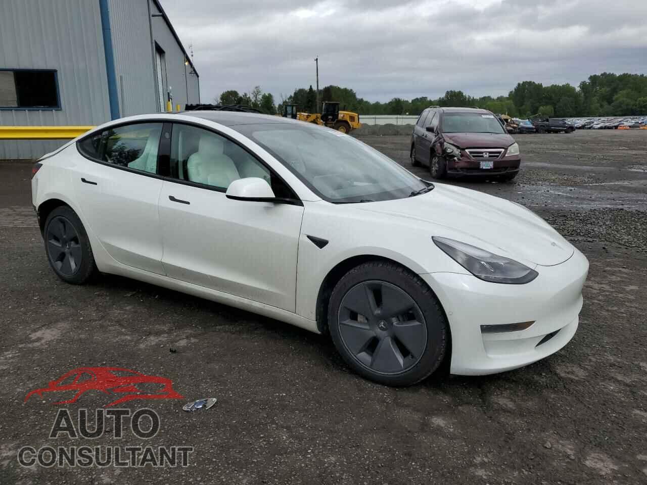 TESLA MODEL 3 2021 - 5YJ3E1EB3MF000547