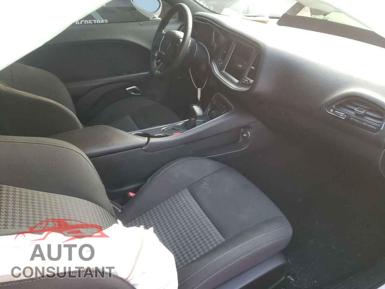 DODGE CHALLENGER 2019 - 2C3CDZBT5KH586873