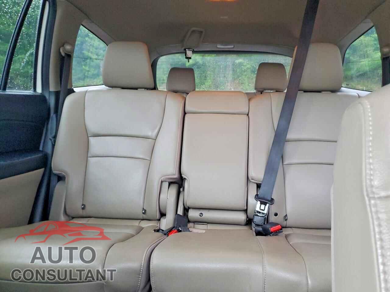 HONDA PILOT 2016 - 5FNYF6H99GB025806