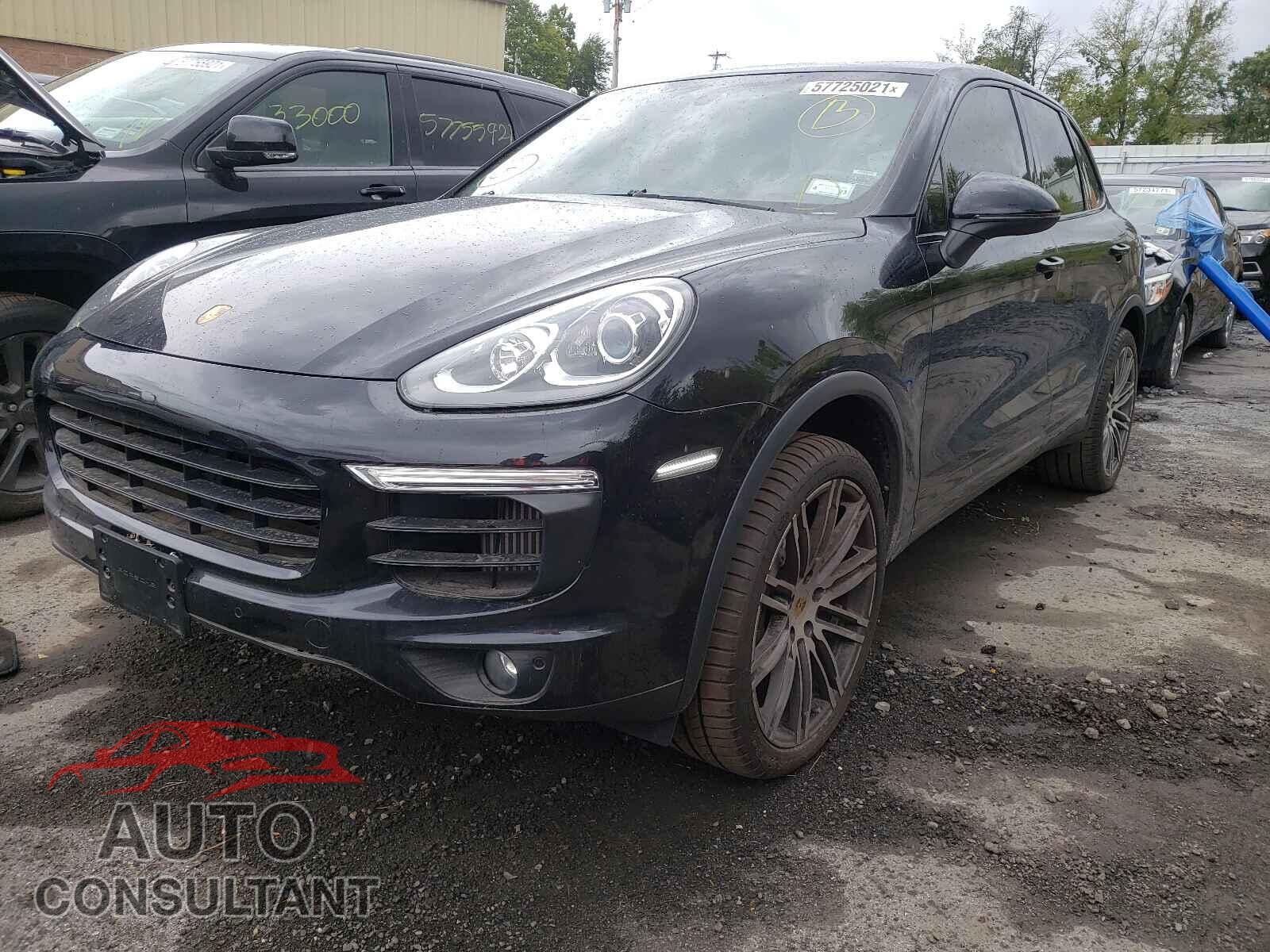 PORSCHE CAYENNE 2017 - WP1AB2A24HLA50810