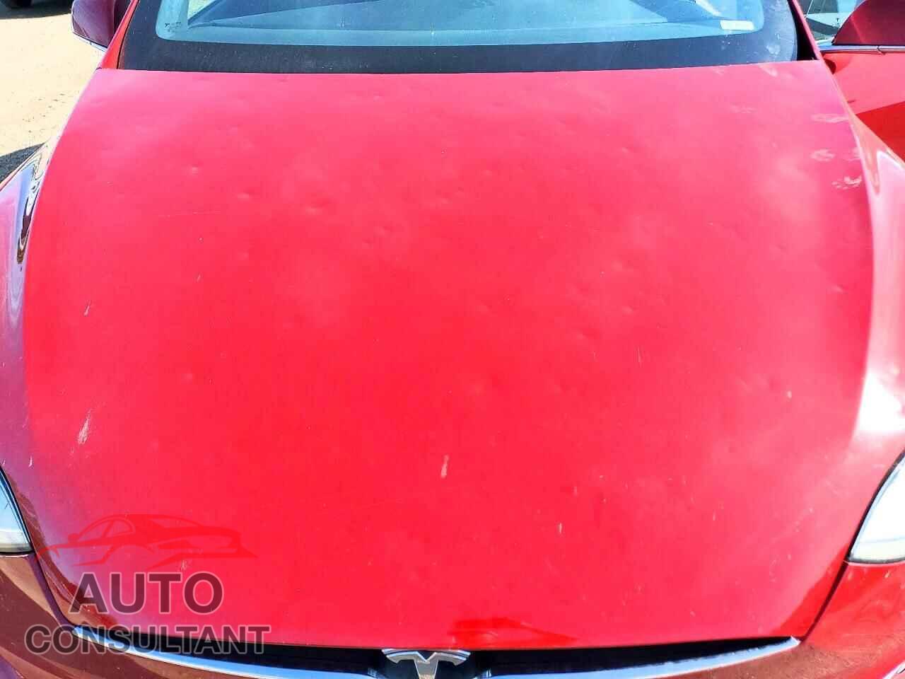 TESLA MODEL X 2019 - 5YJXCBE25KF197361