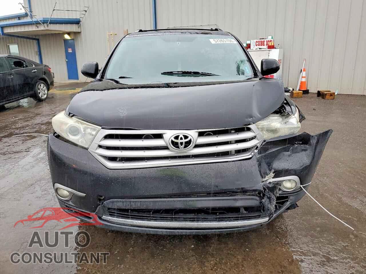 TOYOTA HIGHLANDER 2013 - 5TDBK3EH8DS251113