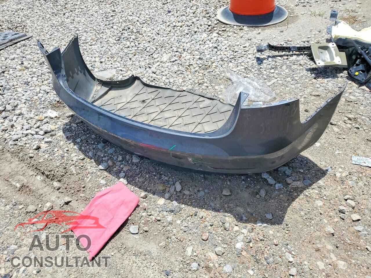 TESLA MODEL 3 2023 - 5YJ3E1EA3PF585271