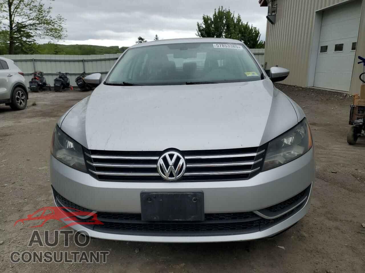 VOLKSWAGEN PASSAT 2012 - 1VWBP7A37CC090947