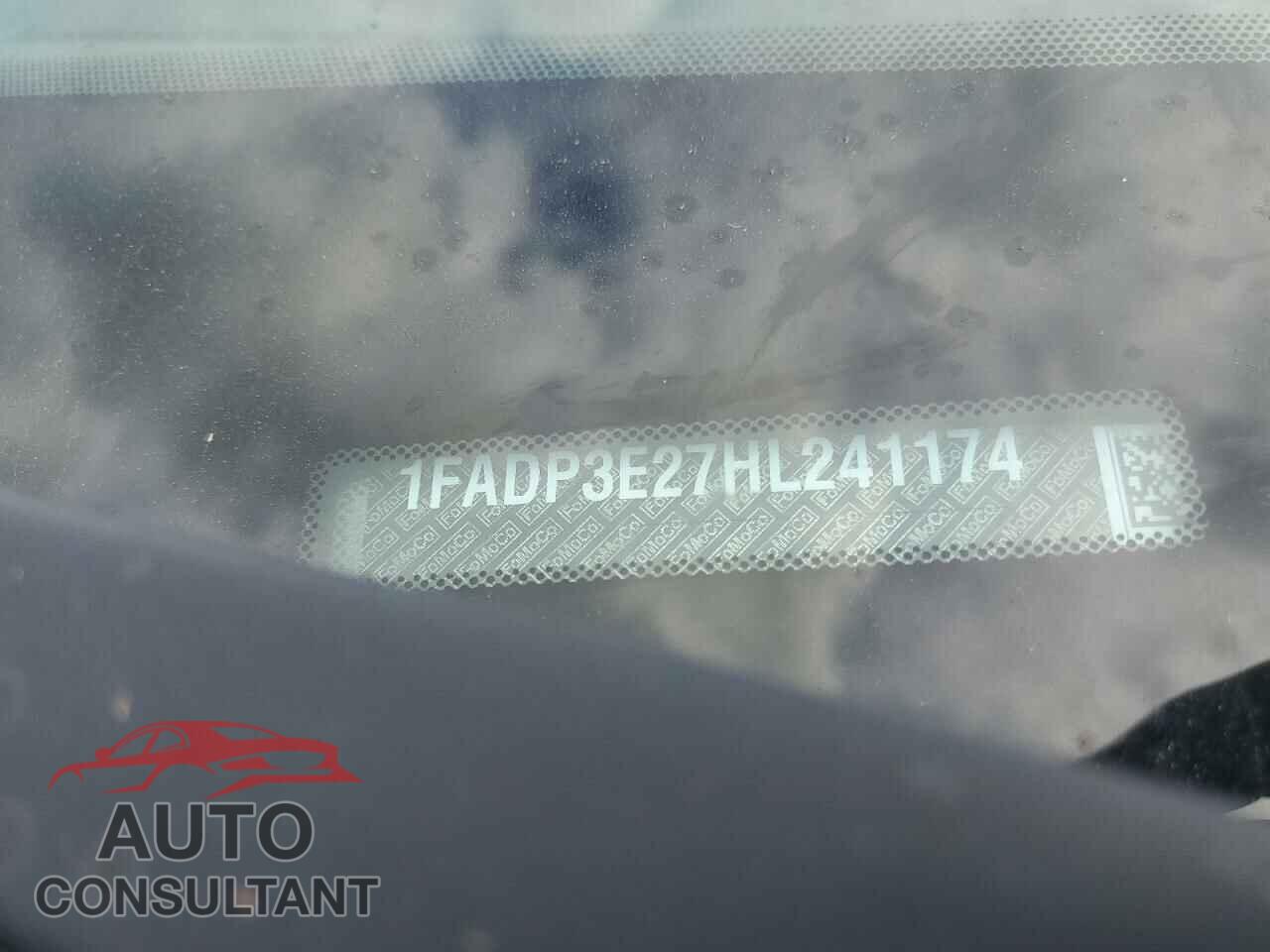 FORD FOCUS 2017 - 1FADP3E27HL241174