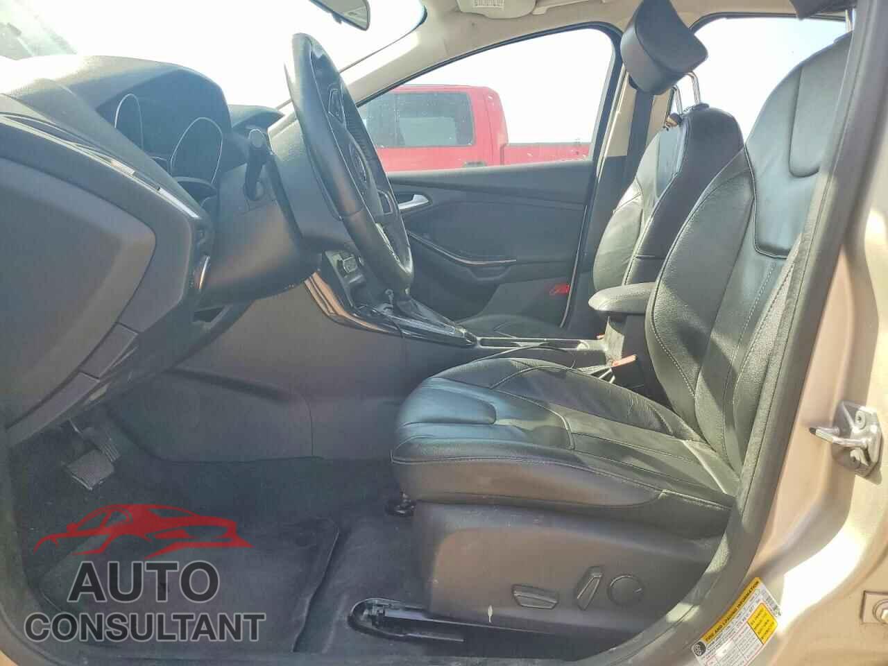 FORD FOCUS 2017 - 1FADP3J25HL201410