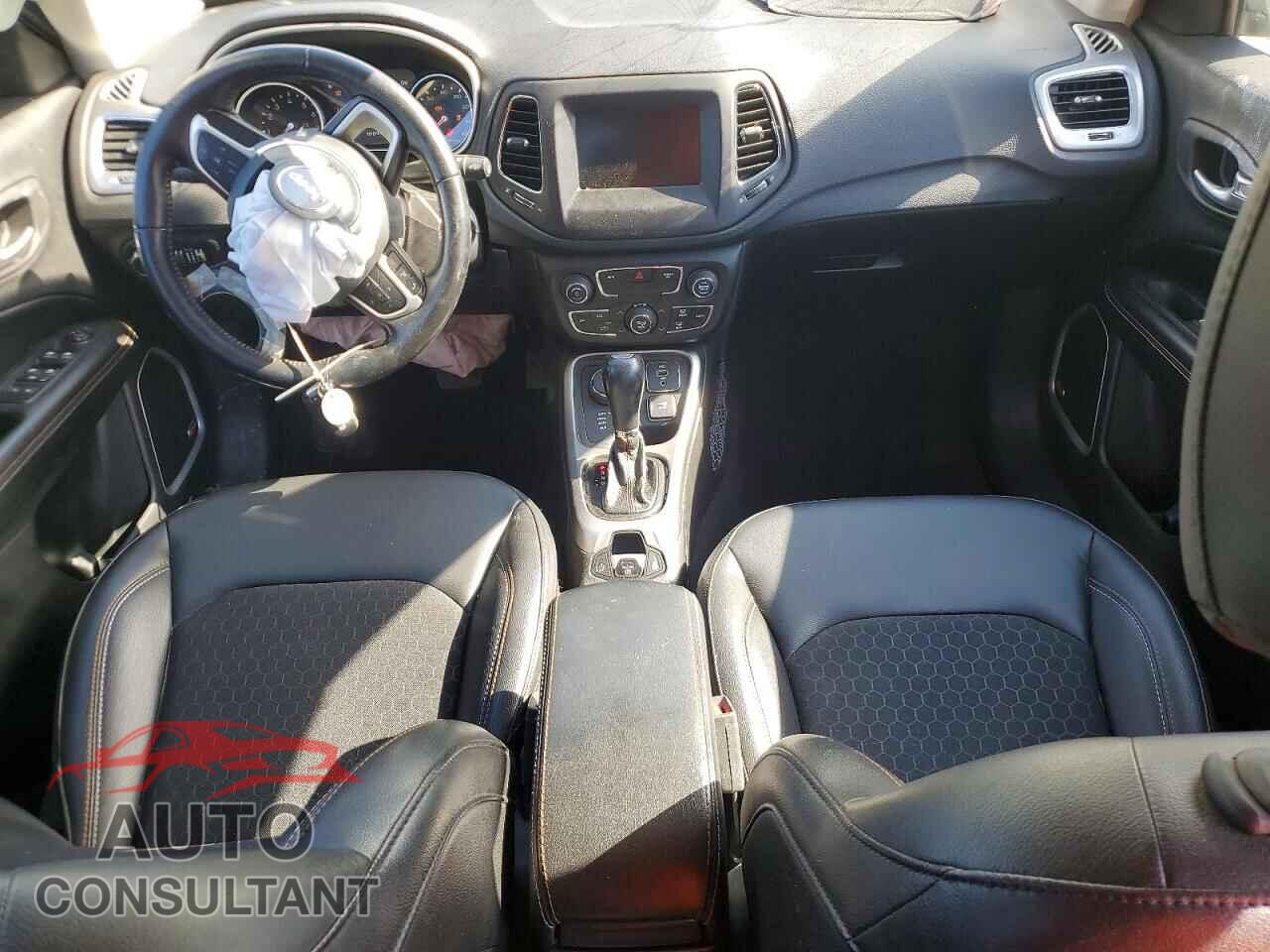 JEEP COMPASS 2018 - 3C4NJDBB8JT485260