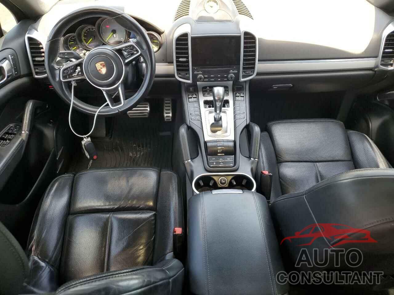 PORSCHE CAYENNE 2017 - WP1AE2A28HLA70632