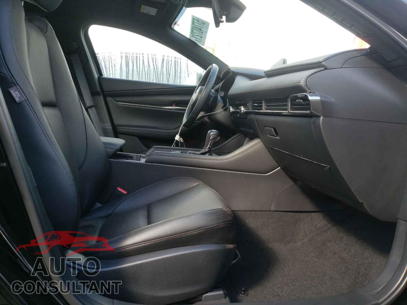 MAZDA 3 2021 - JM1BPBML8M1324740