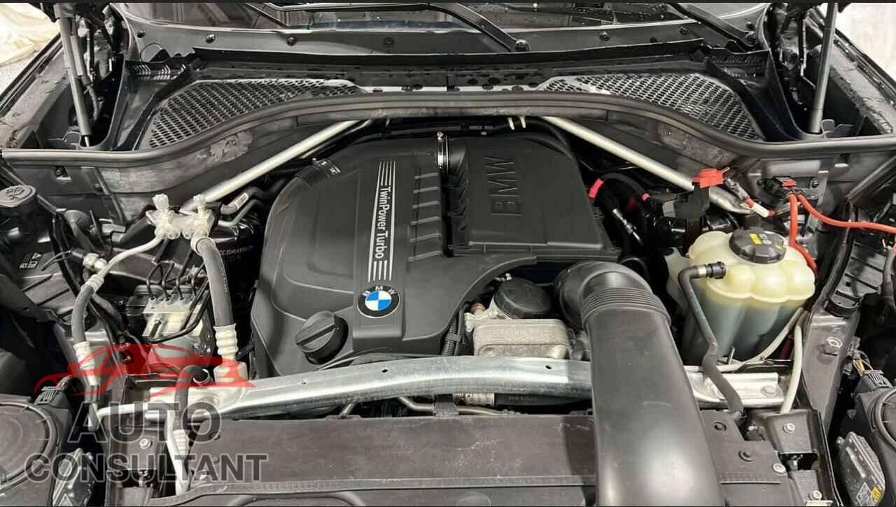 BMW X5 2017 - 5UXKR0C30H0V79957