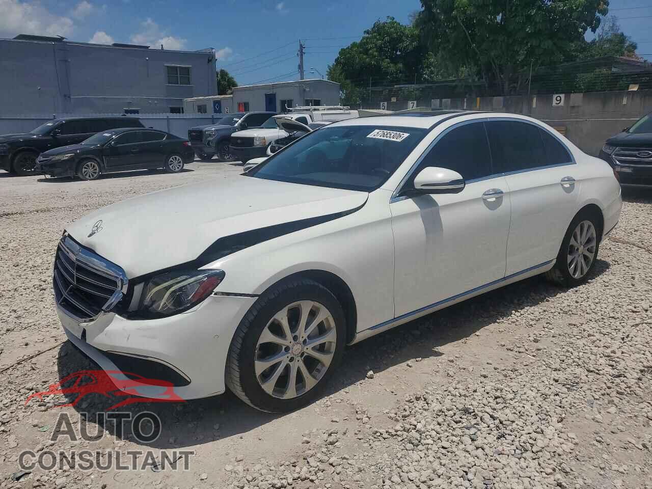 MERCEDES-BENZ E-CLASS 2017 - WDDZF4JB9HA072775
