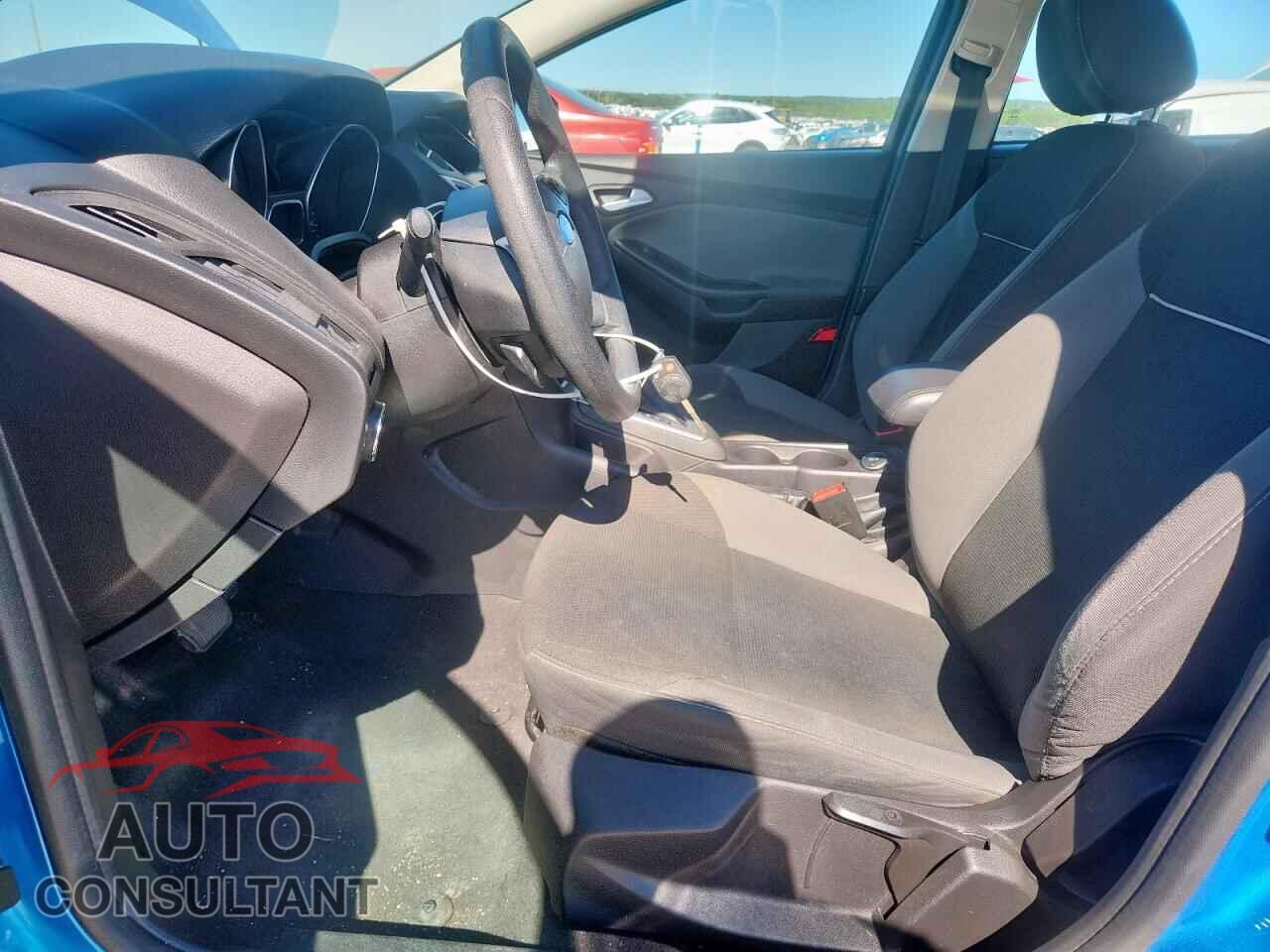 FORD FOCUS 2014 - 1FADP3F2XEL398711