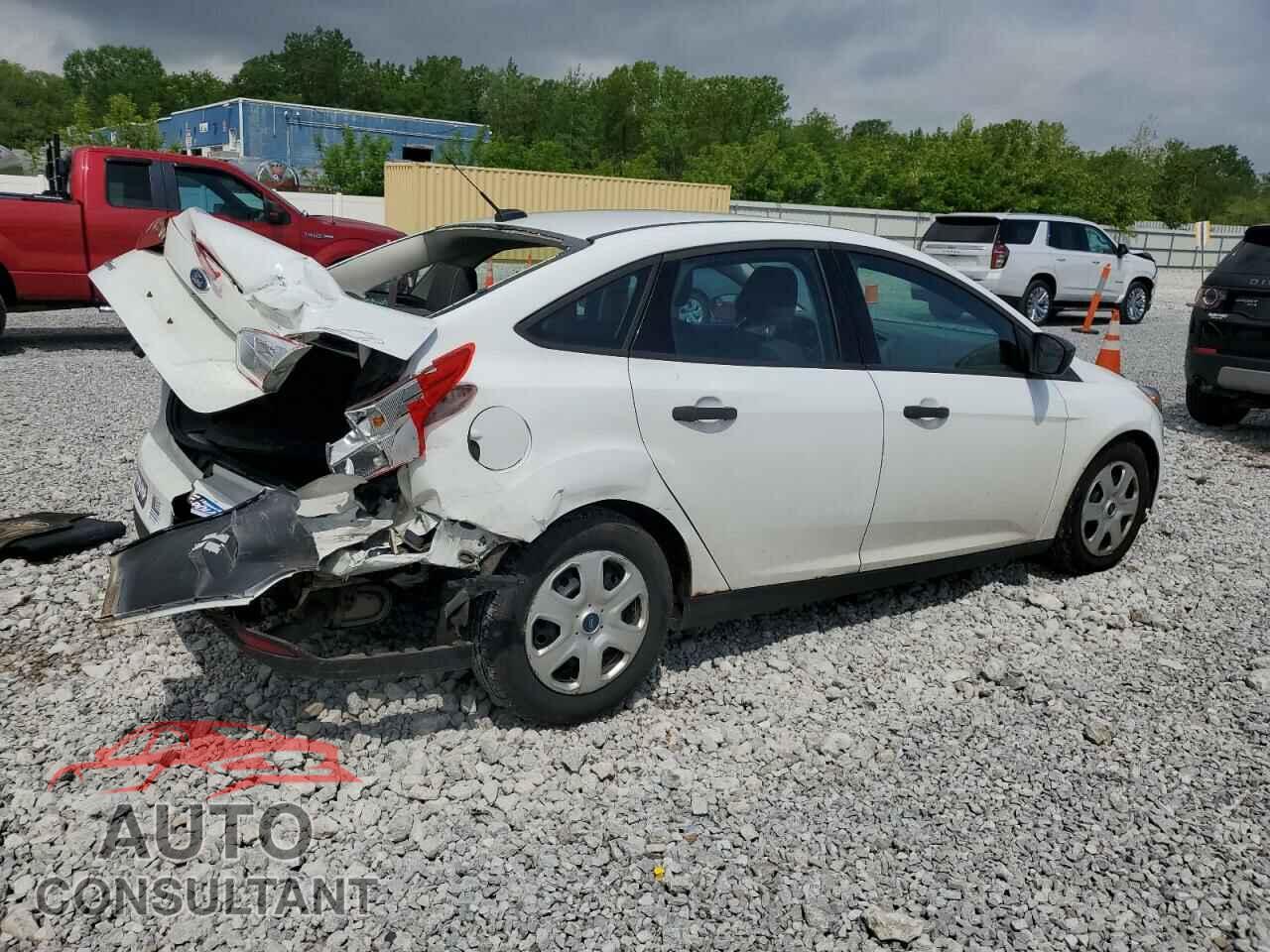 FORD FOCUS 2012 - 1FAHP3E28CL255465