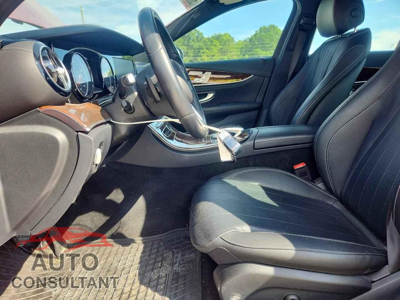 MERCEDES-BENZ E-CLASS 2019 - WDDZF4JB3KA588671