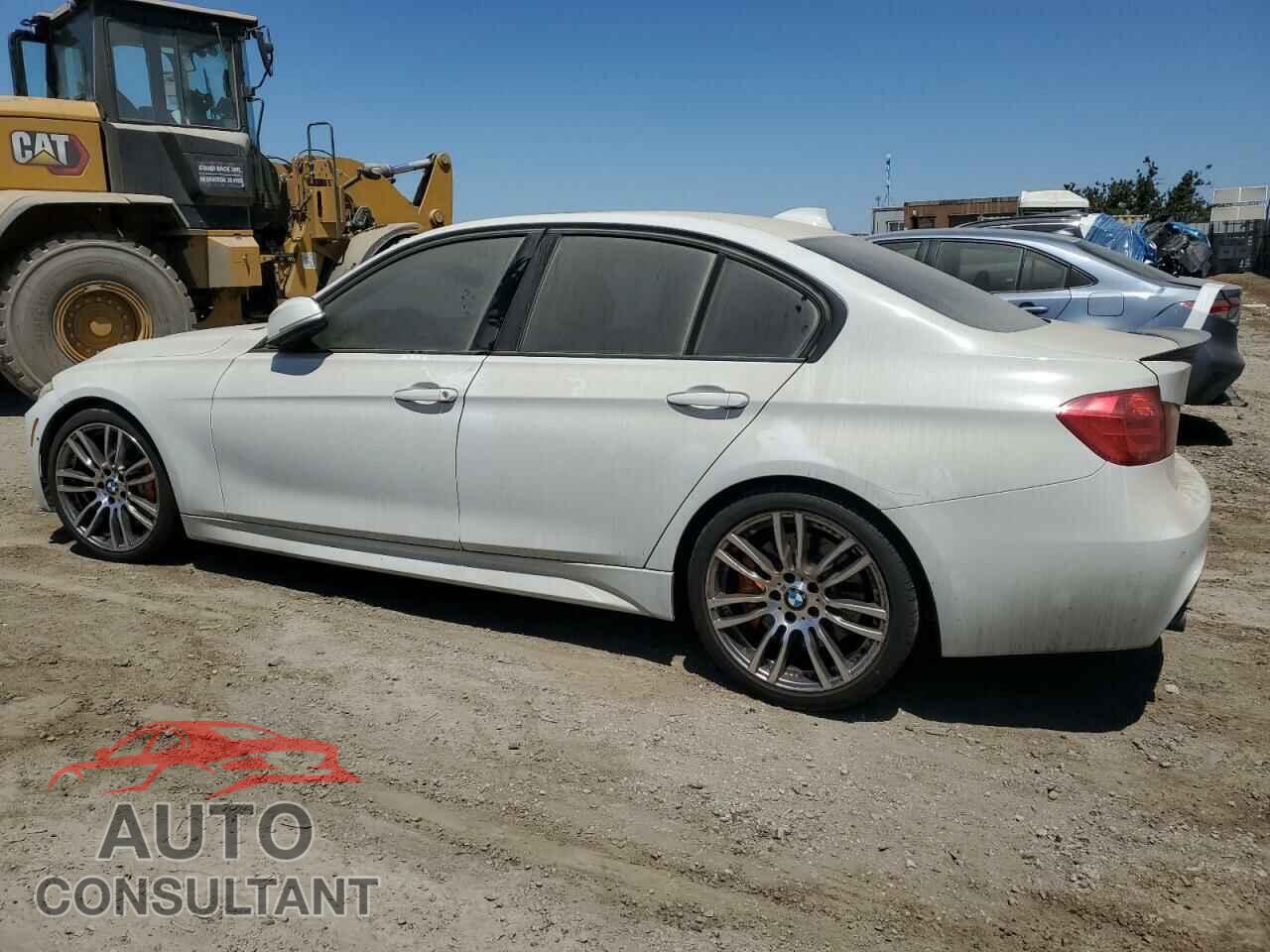BMW 3 SERIES 2013 - WBA3B9C56DF586996