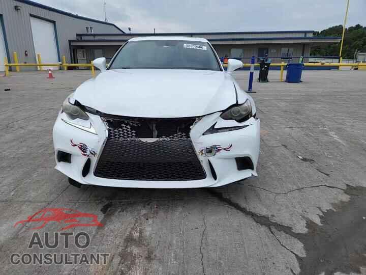 LEXUS IS 2014 - JTHBE1D21E5000271