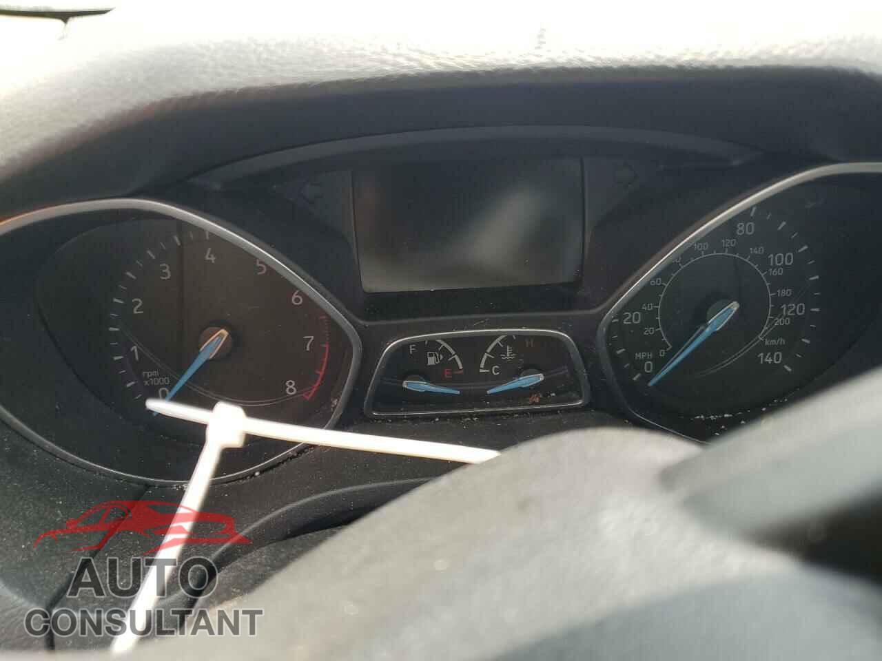 FORD FOCUS 2018 - 1FADP3E21JL238437