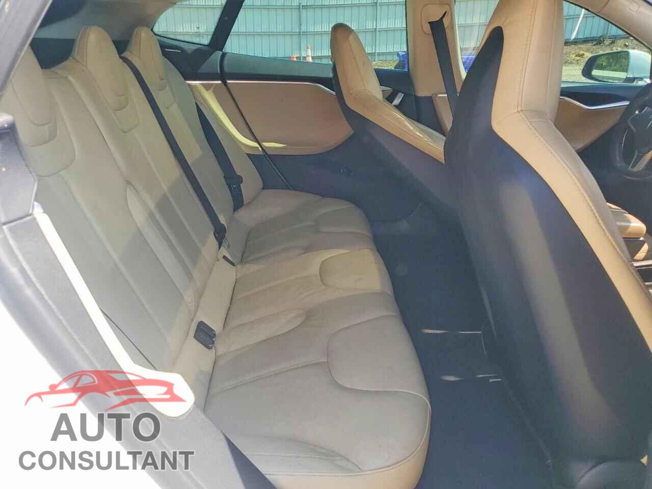 TESLA MODEL S 2013 - 5YJSA1AC0DFP10947
