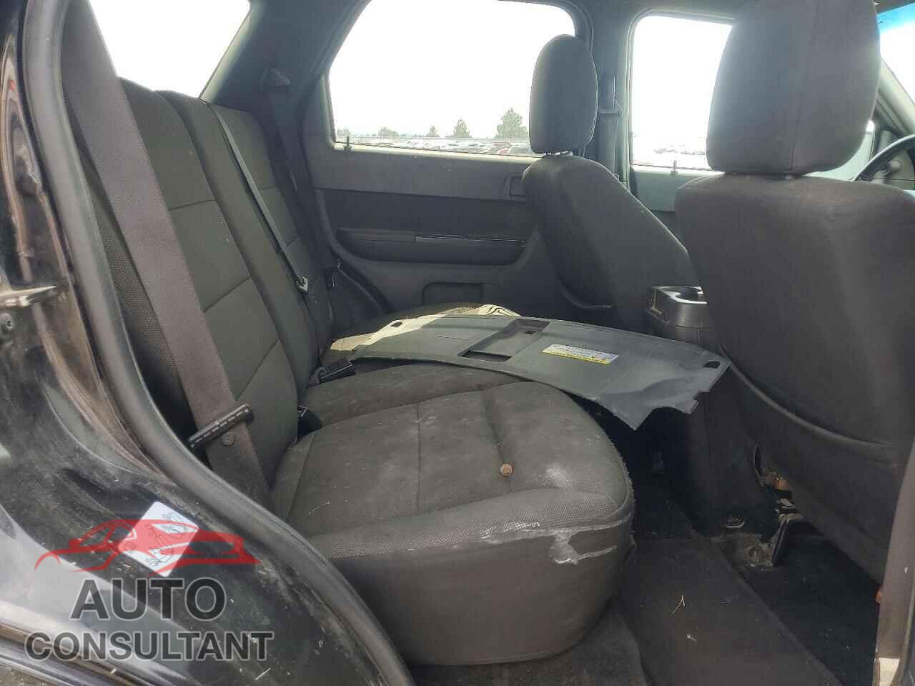 FORD ESCAPE 2010 - 1FMCU9D79AKB62059