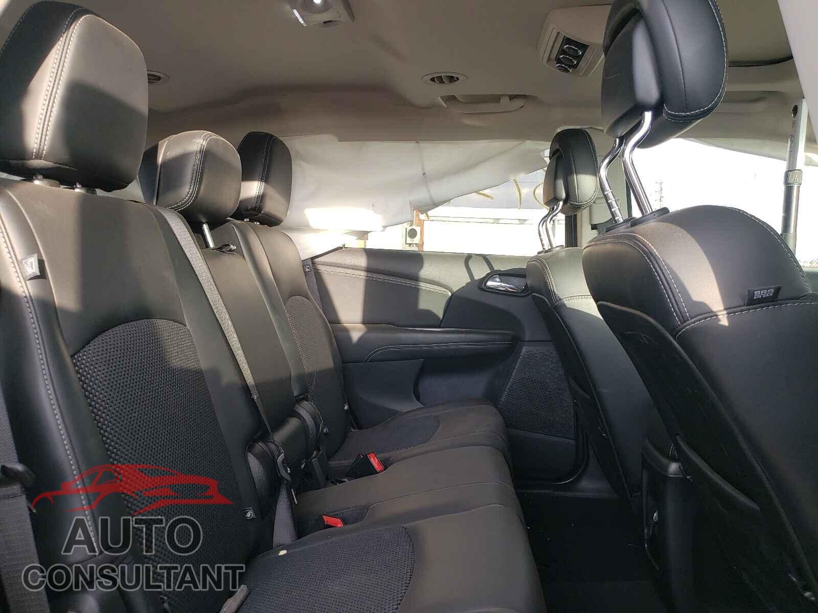 DODGE JOURNEY 2020 - 3C4PDCGB2LT201174