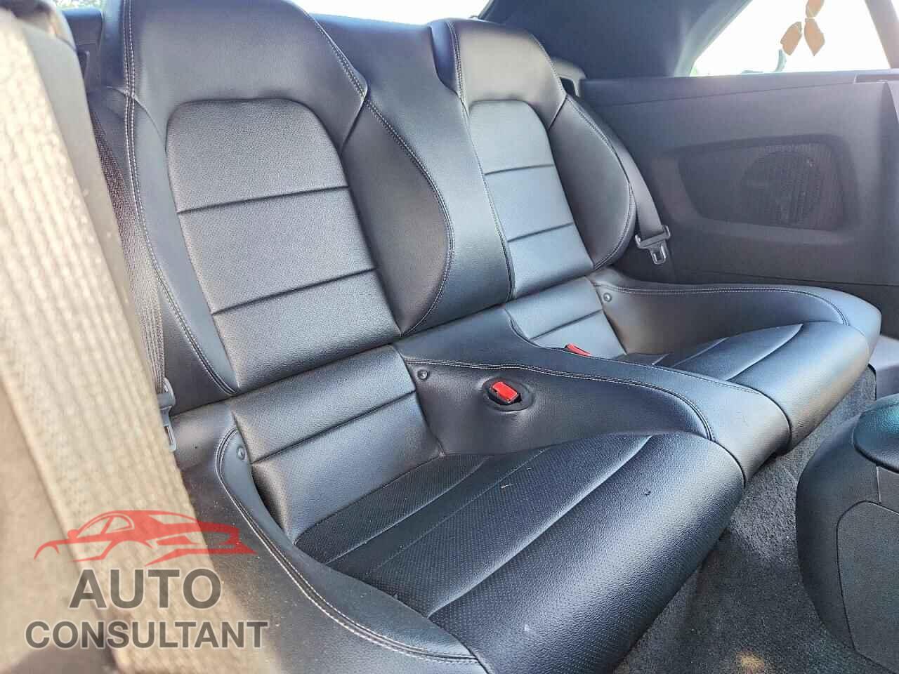 FORD MUSTANG 2017 - 1FATP8UH2H5230425