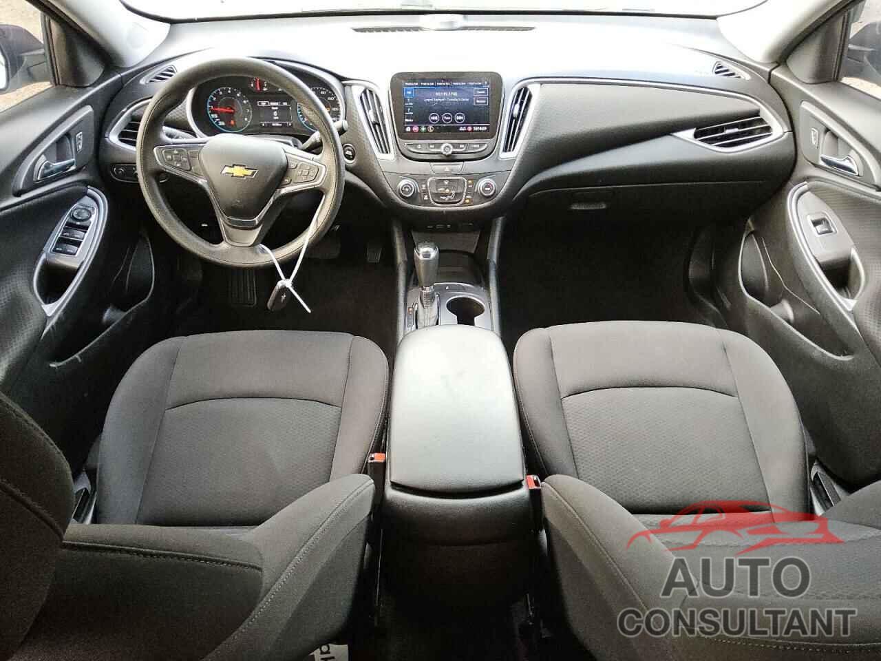 CHEVROLET MALIBU 2019 - 1G1ZC5ST4KF110920