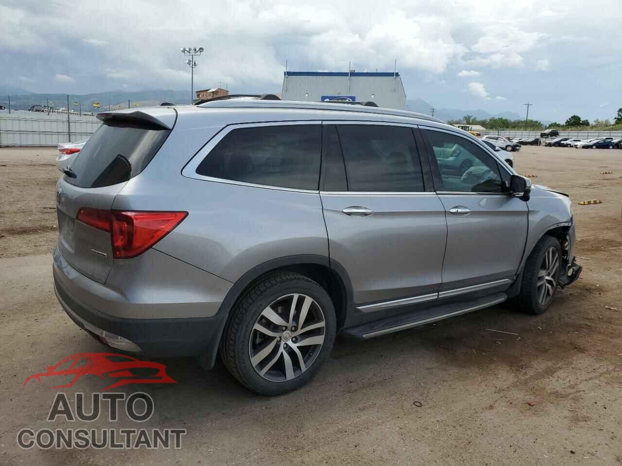HONDA PILOT 2017 - 5FNYF5H9XHB027673