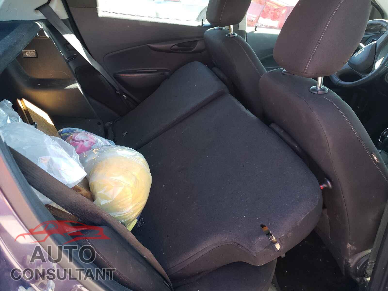 CHEVROLET SPARK 2017 - KL8CB6SA3HC764427