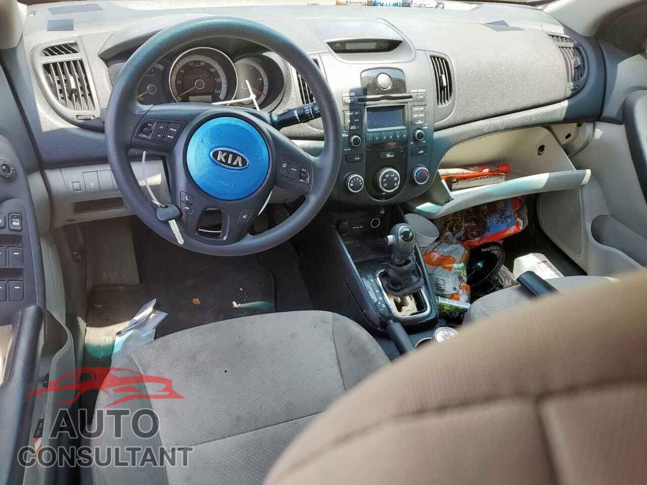 KIA FORTE 2011 - KNAFU4A21B5383908