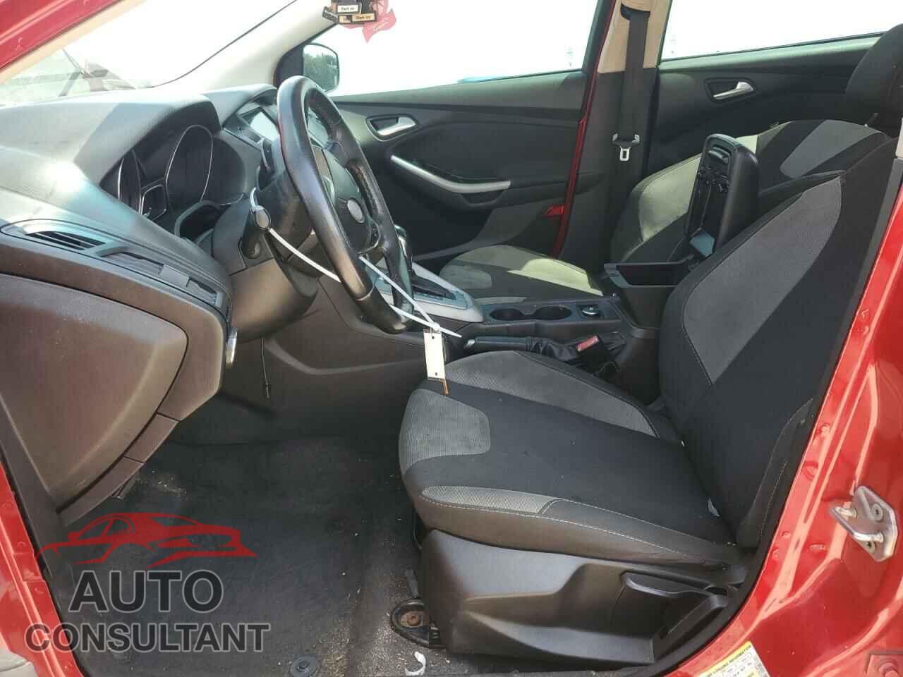 FORD FOCUS 2012 - 1FAHP3K22CL270368