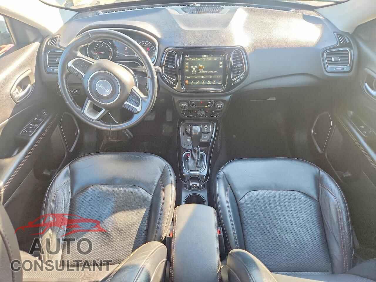 JEEP COMPASS 2018 - 3C4NJDCB4JT117768