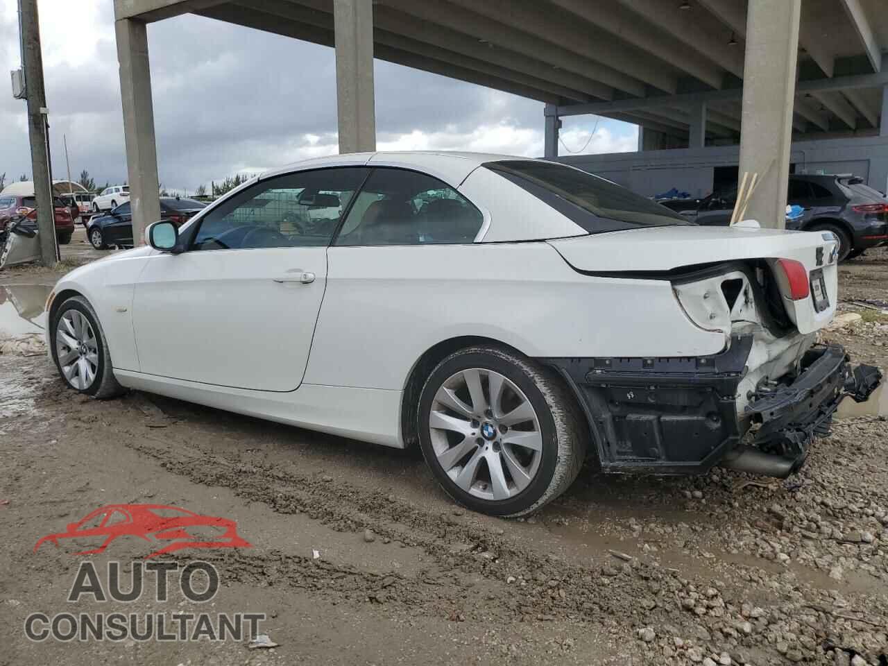 BMW 3 SERIES 2013 - WBADW3C51DJ527082