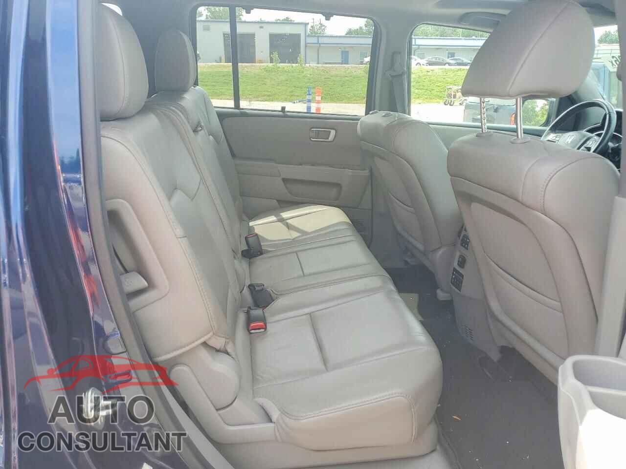 HONDA PILOT 2013 - 5FNYF4H92DB063362