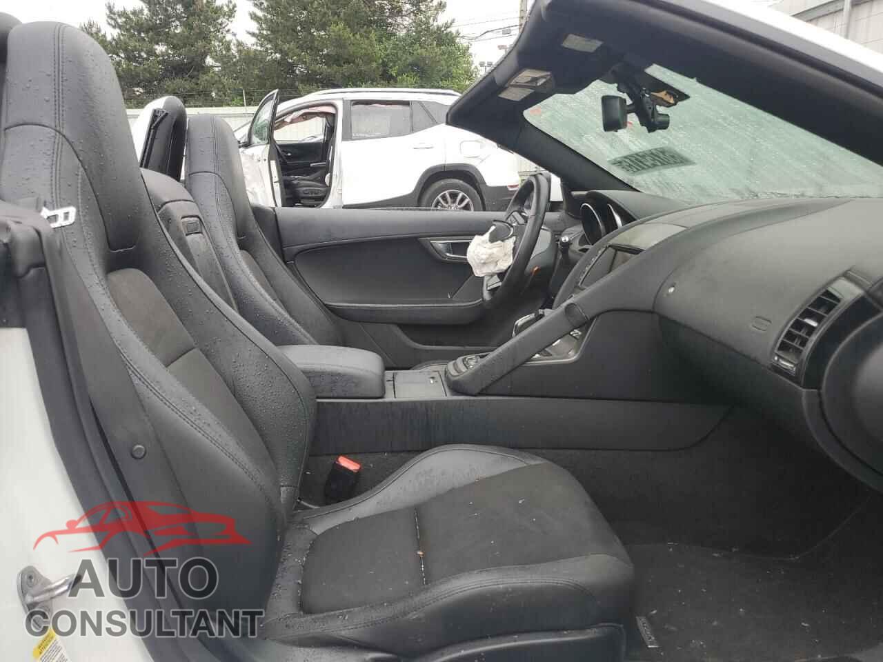 JAGUAR F-TYPE 2014 - SAJWA6FC2E8K08970