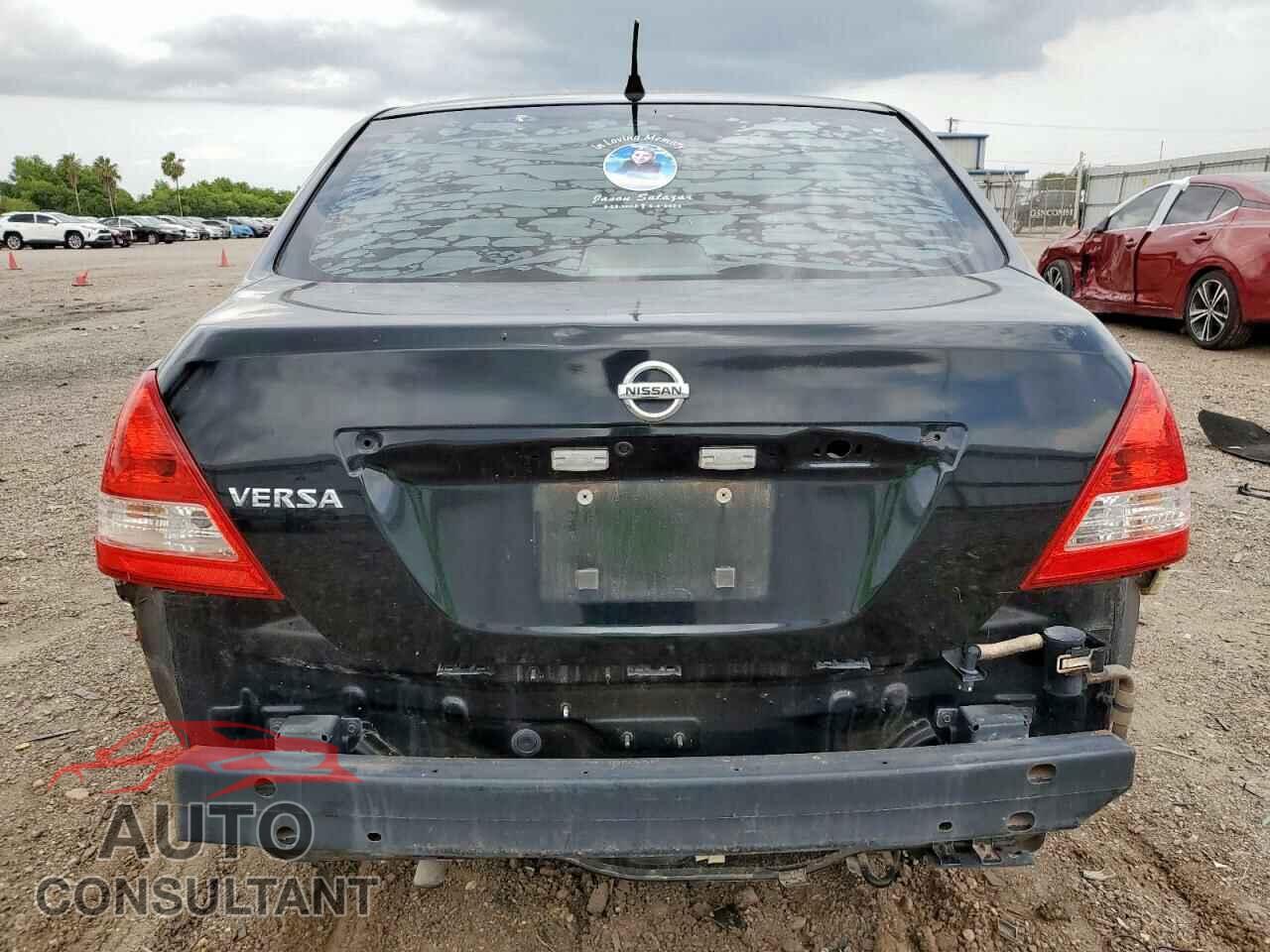 NISSAN VERSA 2011 - 3N1CC1AP2BL488866