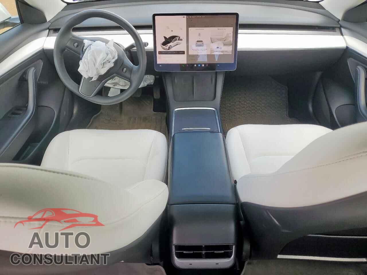 TESLA MODEL 3 2021 - 5YJ3E1EA9MF073459
