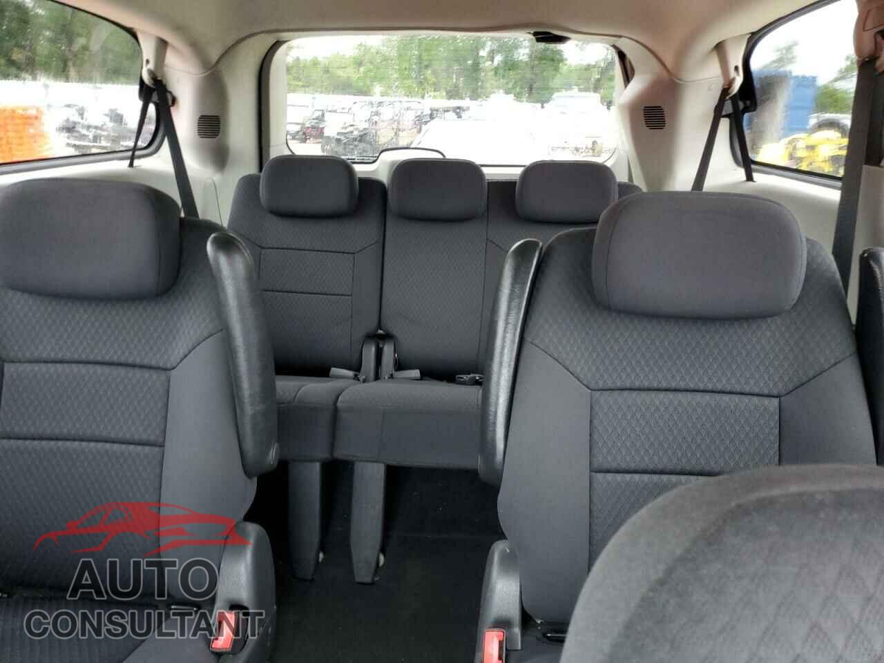 DODGE CARAVAN 2010 - 2D4RN5D13AR369132