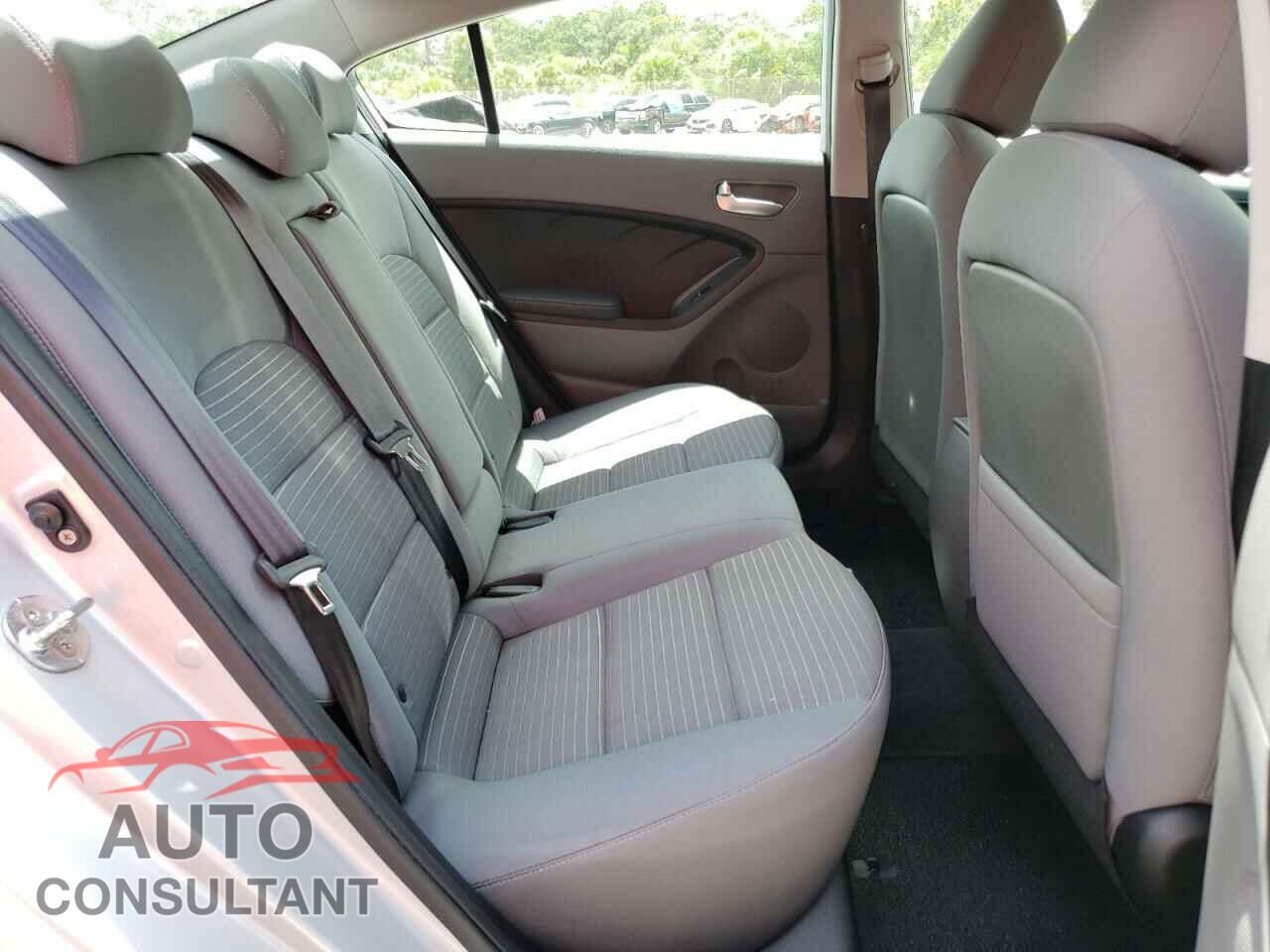 KIA FORTE 2017 - 3KPFL4A76HE131120