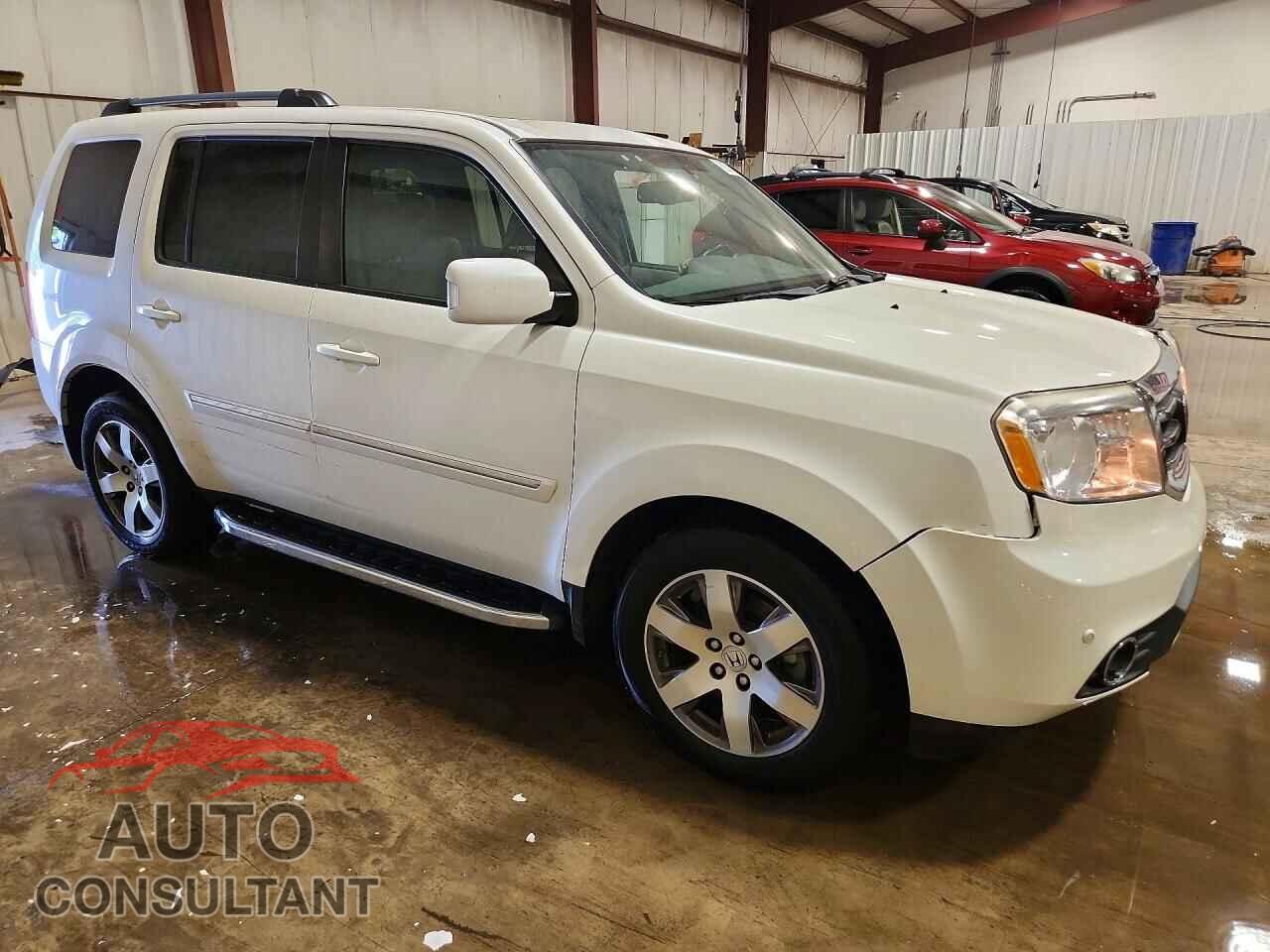 HONDA PILOT 2015 - 5FNYF4H98FB068567