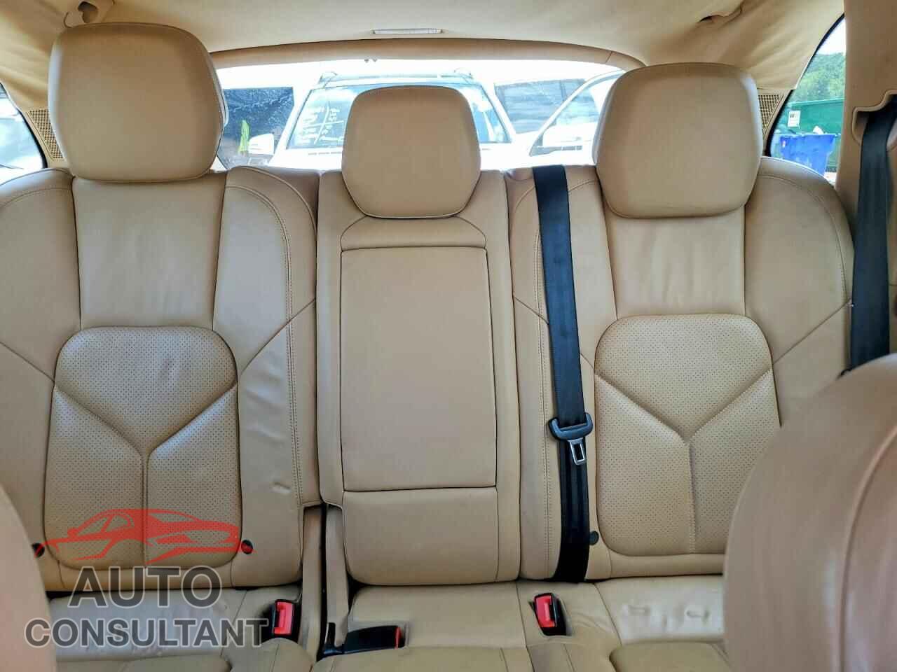 PORSCHE CAYENNE 2012 - WP1AA2A21CLA11619