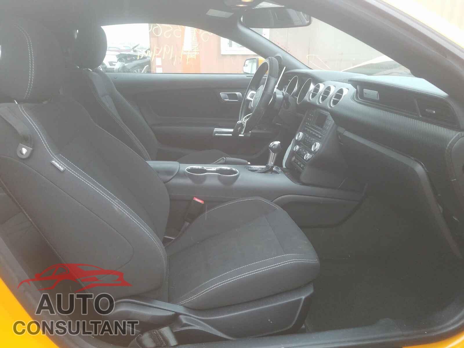 FORD MUSTANG 2018 - 1FA6P8TH4J5118813