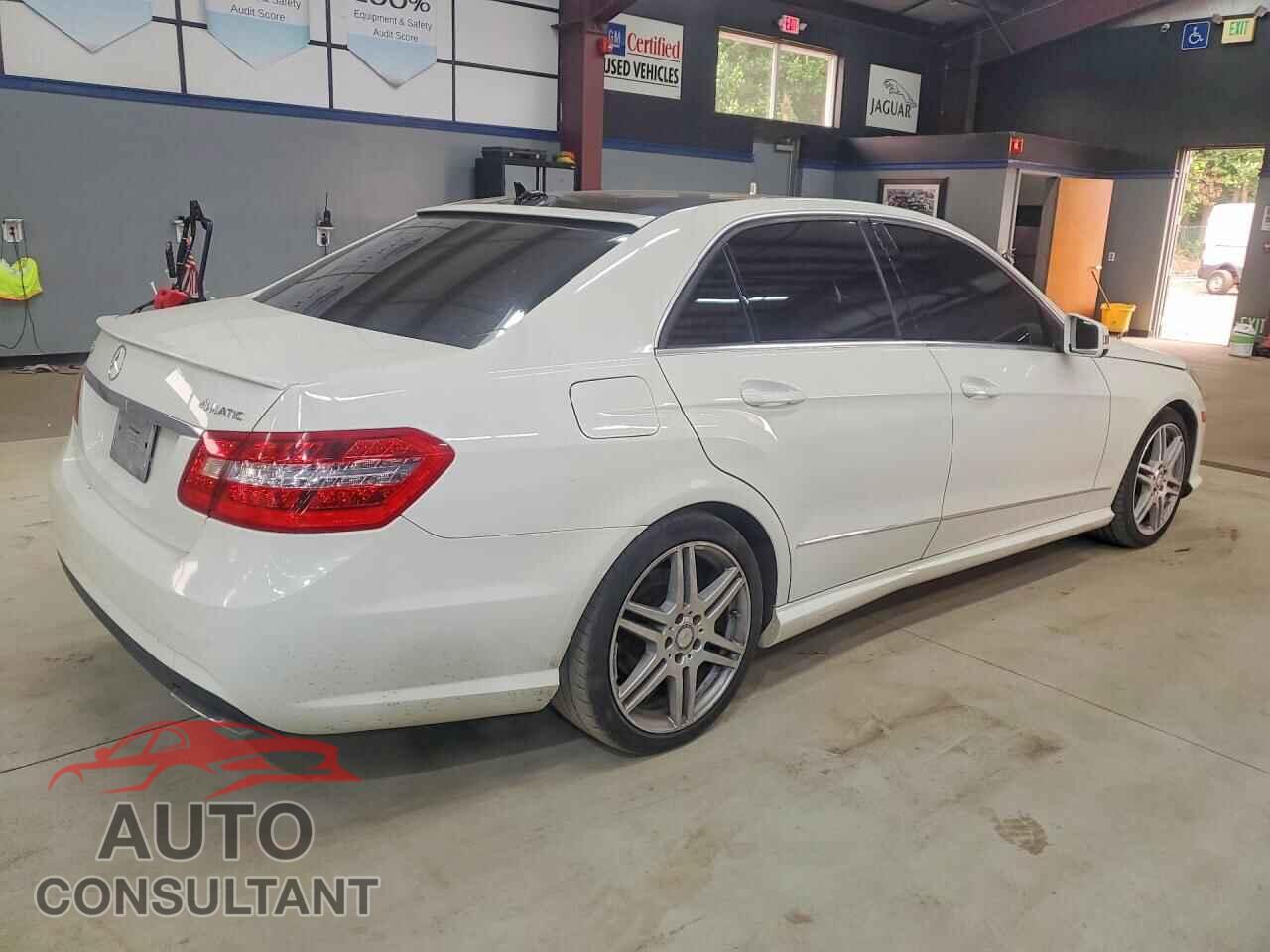 MERCEDES-BENZ E-CLASS 2010 - WDDHF8HB0AA226921