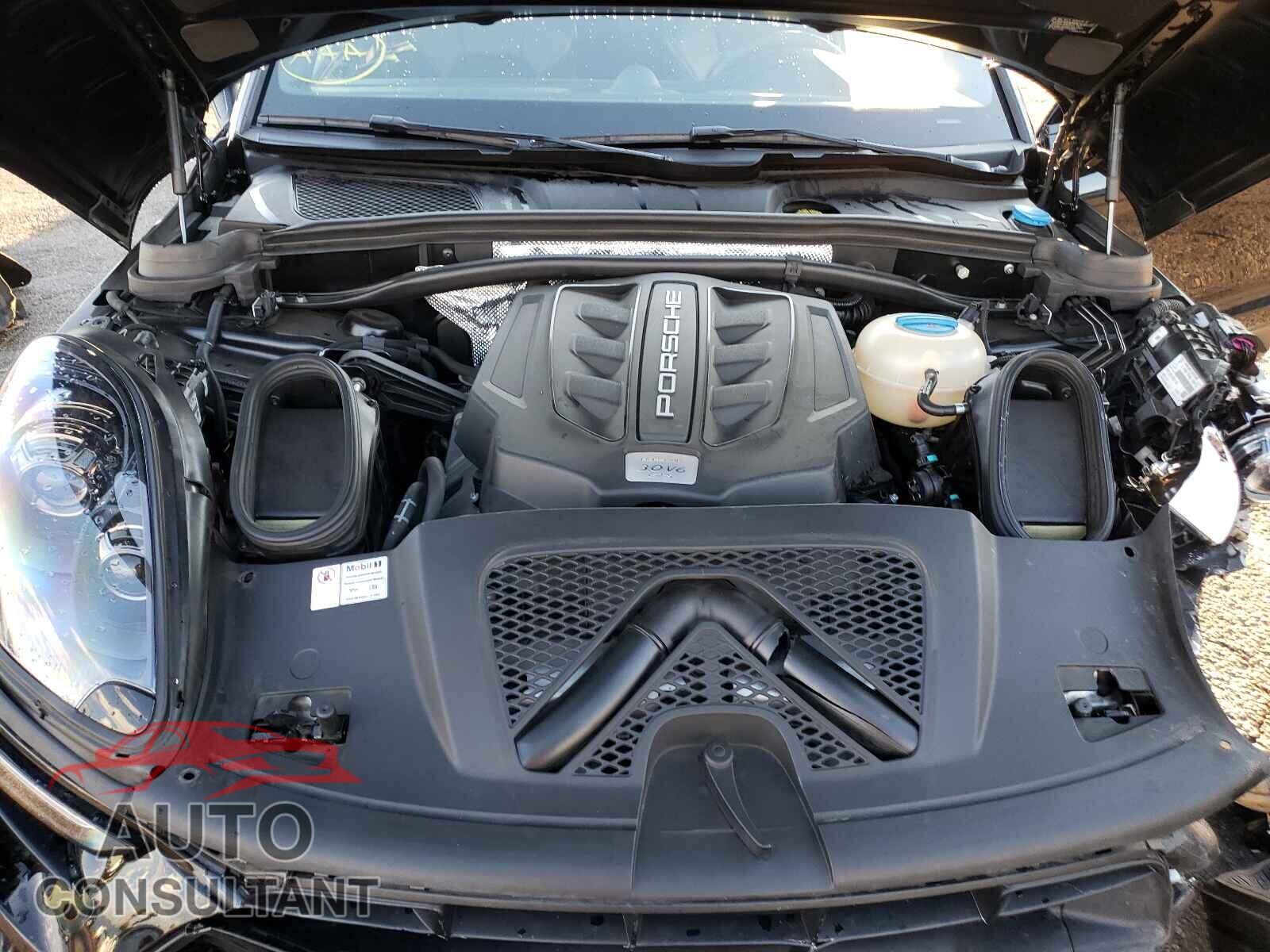 PORSCHE MACAN 2018 - WP1AG2A59JLB61757